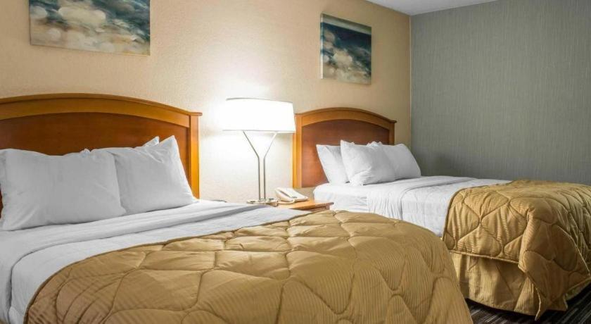 Lifestyle Inn Сидар-Фолс Экстерьер фото